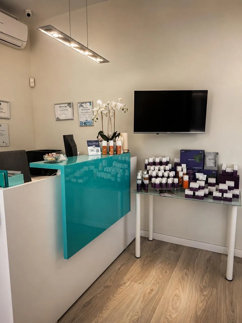 The reception area at Dermalaser Beauty Lounge